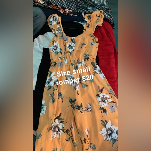 Dresses - Picture 8 of 14